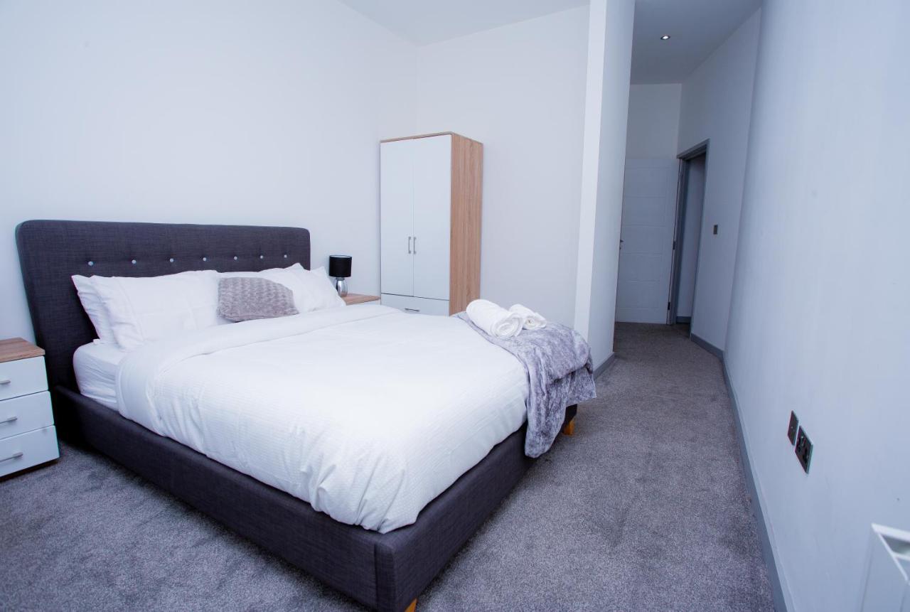 Spacious Urban City Apartment Doncaster Exterior photo
